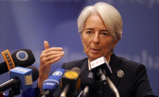 La directrice générale du Fonds monétaire international Christine Lagarde a salué lundi l'accord franco-allemand en vue d'un nouveau traité européen, estimant toutefois qu'il ne serait "pas en soi suffisant" face à une situation économique "extrêmement grave".
