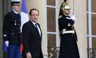 François Hollande sur le perron de l'Elysée le 17 janvier 2013.
