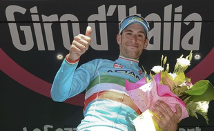 Vincenzo Nibali s'est presque assuré la victoire finale sur le Giro, le 28 mai 2016.