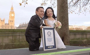 Le couple de mariés le plus petit du monde