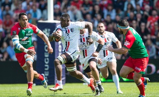 Le troisième ligne du Stade Toulousain Yannick Nyanga lors d'un match de Top 14 contre Bayonne, le 11 avril 2015 au stade Ernest-Wallon de Toulouse.