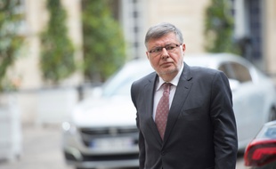 Alain Vidalies, Secrétaire d'Etat chargé des Transports le 9 juillet 2015 à Matignon.