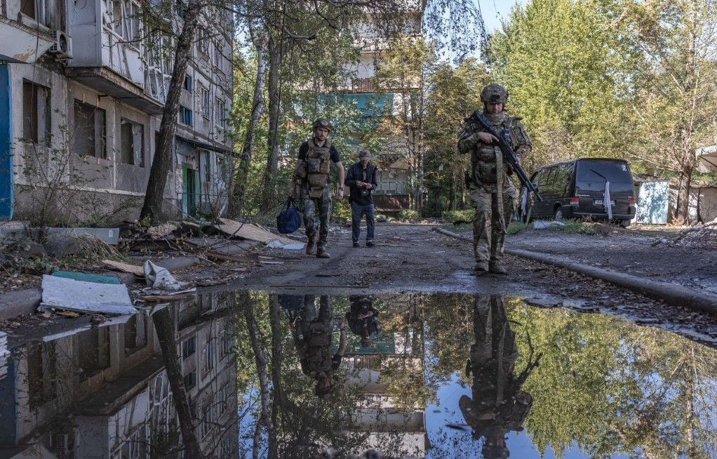 Guerre en Ukraine : Le Kremlin ne veut pas de soldats européens, tandis que l'armée russe attaque fort
