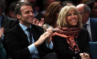 Le couple Macron aime le papier glacé.