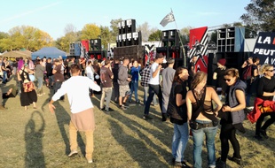 Teknival organisé Prairie de Mauves, entre Nantes et Sainte-Luce-sur-Loire, le 12 octobre 2019.