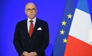 Le ministre de l'Intérieur Bernard Cazeneuve, à Saint Astier, le 19 janvier 2016