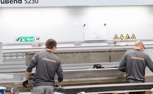 Le groupe Oxymetal est spécialisé dans la découpe et le pliage de pièces métalliques.