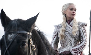 L'actrice Emilia Clark dans la série