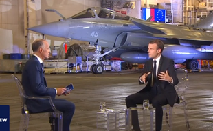Emmanuel Macron, interviewé par Gilles Bouleau sur le porte-avions Charles de Gaulle, le 14 novembre 2018.
