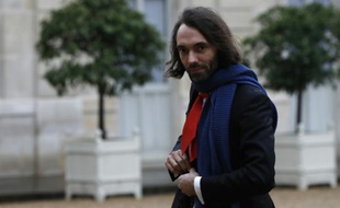Le mathématicien français Cédric Villani, Médaille Fields, arrive à l'Elysée pour rencontrer le président François Hollande le 30 mai 2016