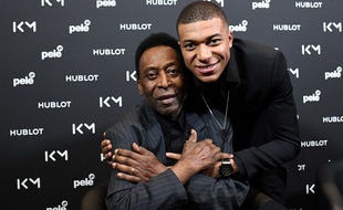 Pelé x Mbappé, le crossover que même Marvel peut pas s'offrir