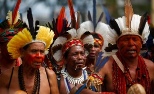 Des chefs de tribus indigènes d'Amazonie à Brasilia, le 11 mars 2020.