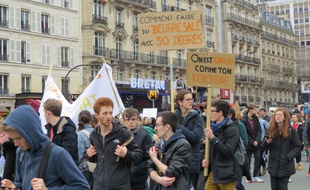 29.000 étudiants et lycéens (selon la préfecture) ont défilé ce vendredi après-midi répondant à l'appel de Greta Thunberg à une grève mondiale de l'école pour le climat.,