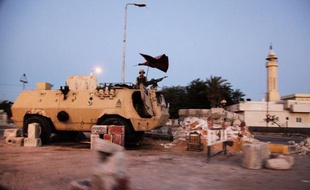 Les Etats-Unis et l'Egypte tentent de mettre en place un nouveau plan sécuritaire pour faire face à l'aggravation de la situation sur la Péninsule du Sinaï, où 16 soldats égyptiens sont morts dimanche dernier après une embuscade près de la frontière avec Gaza et Israël, a rapporté le New York Times samedi en fin de journée.