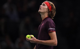 L'Allemand Alexander Zverev, 4e mondial, a été éliminé dès son entrée en lice au Masters 1000 de Bercy par le Néerlandais Robin Haase, le 1er novembre 2017.