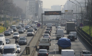 Illustration d'une alerte à la pollution sur le périphérique parisien.
