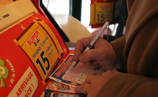 Les jeux de hasard font recette, le 13 janvier 2006.
