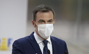 Le ministre, lui-même testé négatif vendredi, a par ailleurs affirmé que 80% des personnes qui se font tester avaient un résultat dans les 36 heures, et a rappelé que la priorité avait été donnée aux porteurs de symptômes et aux cas contacts. (photo d'illustration)