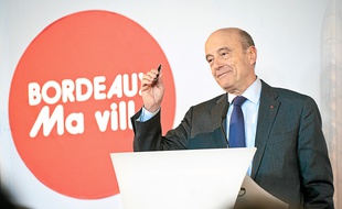 Alain Juppé refuse d'endosser le costume de candidat aux municipales avant janvier 2 014.
