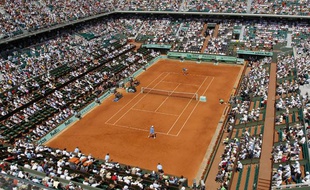 Le Central de Roland-Garros, lors de la demi-finale entre Rafael Nadal et Andy Murray, le 3 juin 2011.