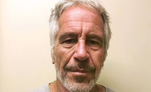 Jeffrey Epstein est mort dans la nuit du 9 au 10 août 2019.