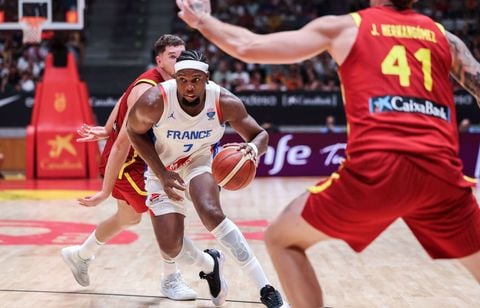 France-Espagne : Les Bleus souffrent mais battent l'Espagne pour la 2e fois en trois jours