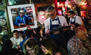 Au cabaret Chez Michou, le 26 janvier 2020.