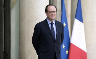 François Hollande a longuement reçu mercredi soir des députés frondeurs autour d'un apéritif à l'Elysée, renouant le dialogue avec ces socialistes récalcitrants à l'approche d'élections départementales hautement périlleuses et en vue de 2017 mais au risque d'irriter les "bons élèves" de sa majorité