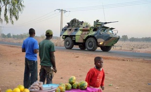 Les trois quarts des Français (75%) sont favorables à l'intervention militaire française au Mali, selon un sondage de l'institut BVA réalisé pour le quotidien français Le Parisien/Aujourd'hui en France à paraître mercredi.