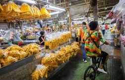 Un homme tire sur un marché de Bangkok tuant quatre personnes avant de se suicider