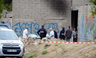 Les enquêteurs sur les lieux d'un règlement de comptes à Marseille en 2013.