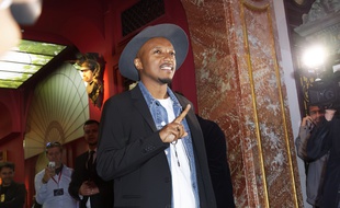 Le chanteur Soprano, au musée Grévin à Paris.