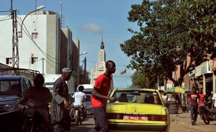 Une rue du centre de Bamako
