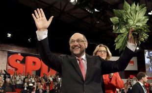Martin Schulz a été élu à la tête du SPD à l'unanimité le dimanche 19 mars 2017.