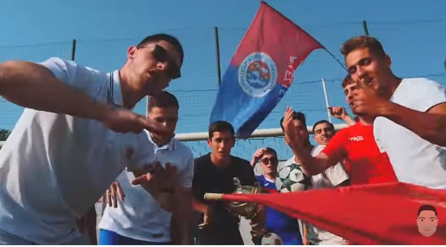 VIDEO. Football : Oubliez Vegedream… Un club de 10e division cartonne avec un hymne entêtant