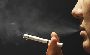 (Illustration) Entre 2016 et 2018, plus de 1,6 million de fumeurs ont dit adieu à la cigarette.