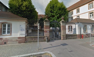 Les faits se sont produits au Lycée Oberlin, dans le quartier de la Krutenau à Strasbourg.