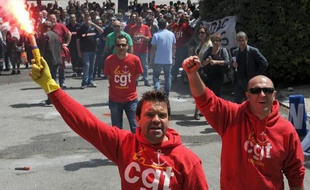 Des salariés de la SNCM en colère à Marseille le 28 mai 2014