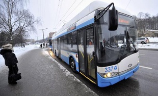 Des autobus gratuits pour décourager la circulation automobile? Tallinn est la première capitale européenne à instaurer la gratuité des transports publics pour tous ses habitants, afin de réduire les embouteillages et la pollution.