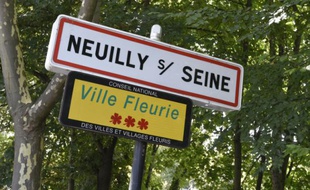 Dominique Aubry, veuve d'un célèbre marchand d'art, était retrouvée pendue à l'aide d'une corde de marin à l'escalier intérieur de sa péniche amarrée à Neuilly-sur-Seine