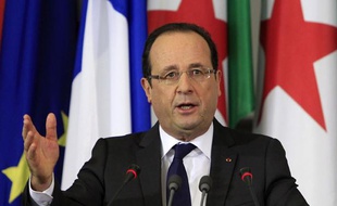 François Hollande lors de son discours à Alger, en Algérie, le 20 décembre 2012.