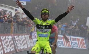 Le coureur italien Mauro Santambrogio a fait l'objet d'un contrôle antidopage positif à l'EPO pendant le dernier Giro qu'il a terminé à la neuvième place, a annoncé l'Union cycliste internationale (UCI).