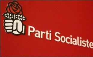 A moins de sept mois de son Congrès, le PS a sorti lundi sa "carte d'identité" : un projet de déclaration de principes qui marque son attachement au réformisme, à la démocratie et à l'économie de marché, à condition qu'elle soit "sociale et écologique".