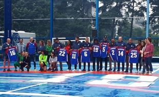 Zizou et la troupe 98