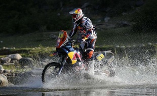 Le motard Cyril Desprès, le 14 janvier 2013 sur le Dakar