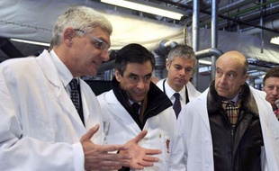 François Fillon et Alain Juppé ont fait vendredi assaut d'amabilités et affiché leur unité à quelques semaines des élections présidentielle et législatives lors d'une visite du Premier ministre à Bordeaux, sur les terres du ministre des Affaires étrangères.