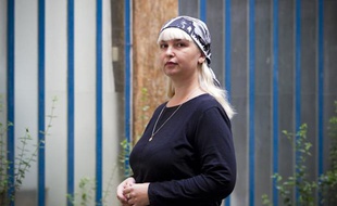 Polina Jerebtsova le 23 septembre à Paris. Elle publie en France son journal intime sur sa vie quotidienne à Grozny pendant la guerre en Tchétchénie.
