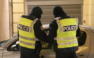 Un contrôle de police, à Douai le 31 décembre 2020.