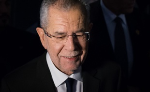 Alexander Van der Bellen, l'écologiste a remporté l'élection présidentielle en Autriche dimanche 4 décembre 2016.