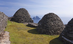 Les cabanes de pierre de l'île irlandaise de Skellig Michael, où ont été tournées des scènes de deux «Star Wars».